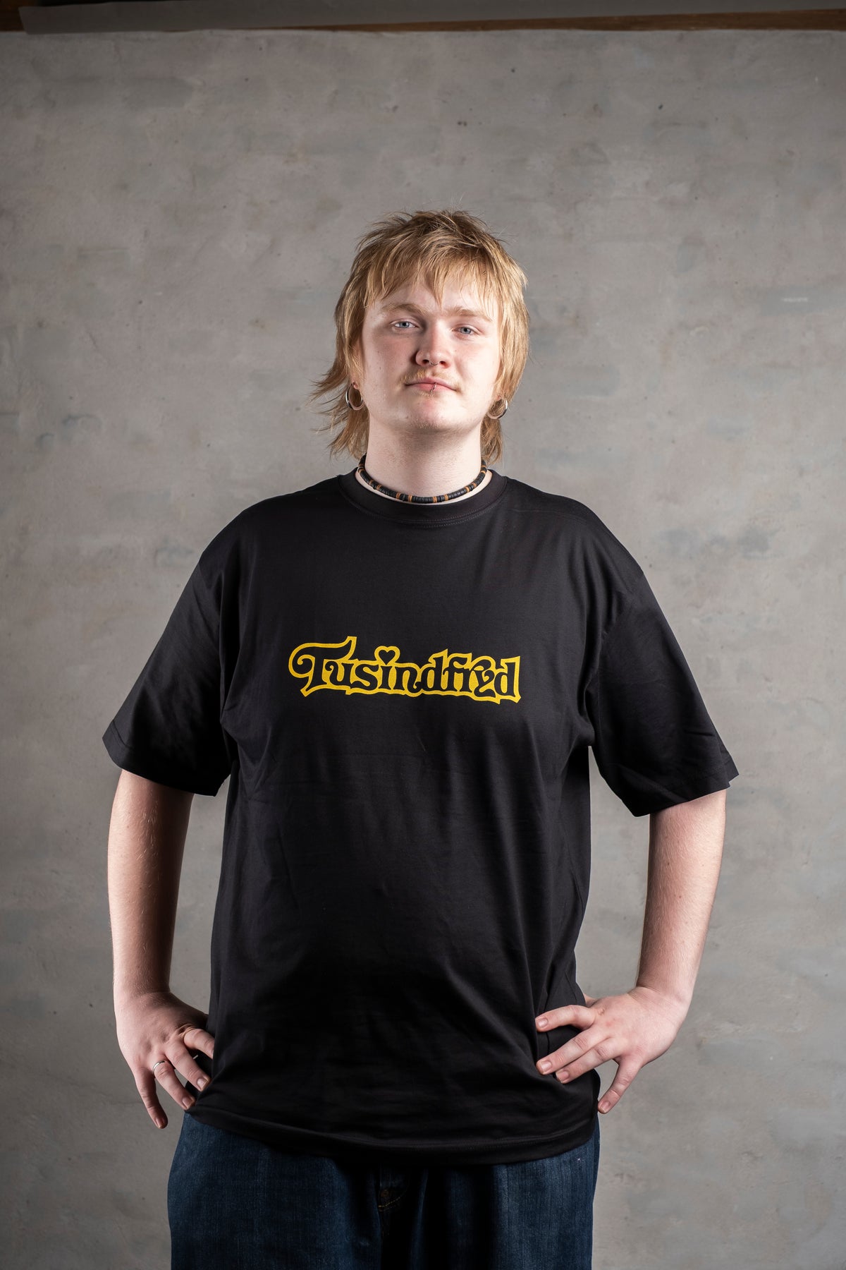 Kortærmet T-Shirt "Tusindfryd" i Farver