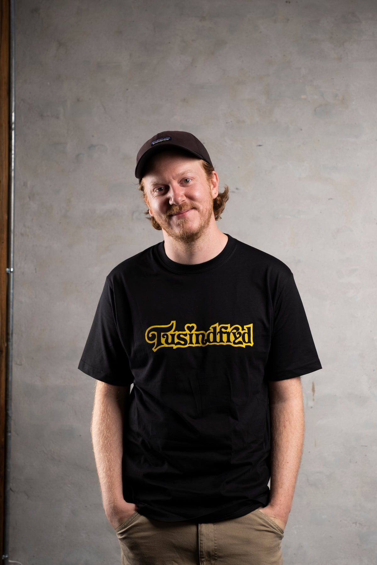 Kortærmet T-Shirt "Tusindfryd" i Farver